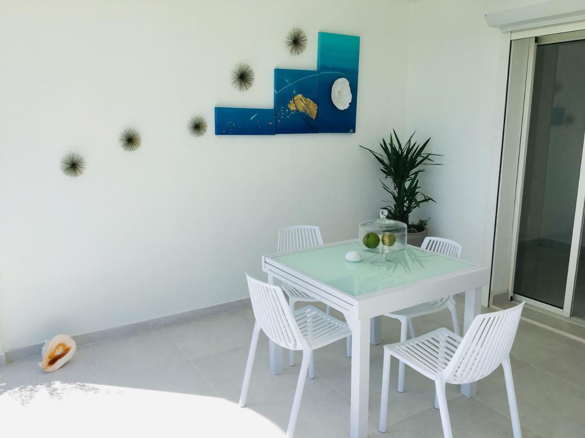 Studio Cozy Mélissa Élégance - GUADELOUPE , LE GOSIER , DAMPIERRE - JACUZZI-SPA WELLIS EVEREST PREMIUM AVEC PLEINE VUE MER - OCÉAN à 180 degrés Extérieur photo