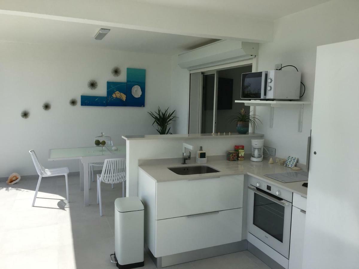 Studio Cozy Mélissa Élégance - GUADELOUPE , LE GOSIER , DAMPIERRE - JACUZZI-SPA WELLIS EVEREST PREMIUM AVEC PLEINE VUE MER - OCÉAN à 180 degrés Extérieur photo